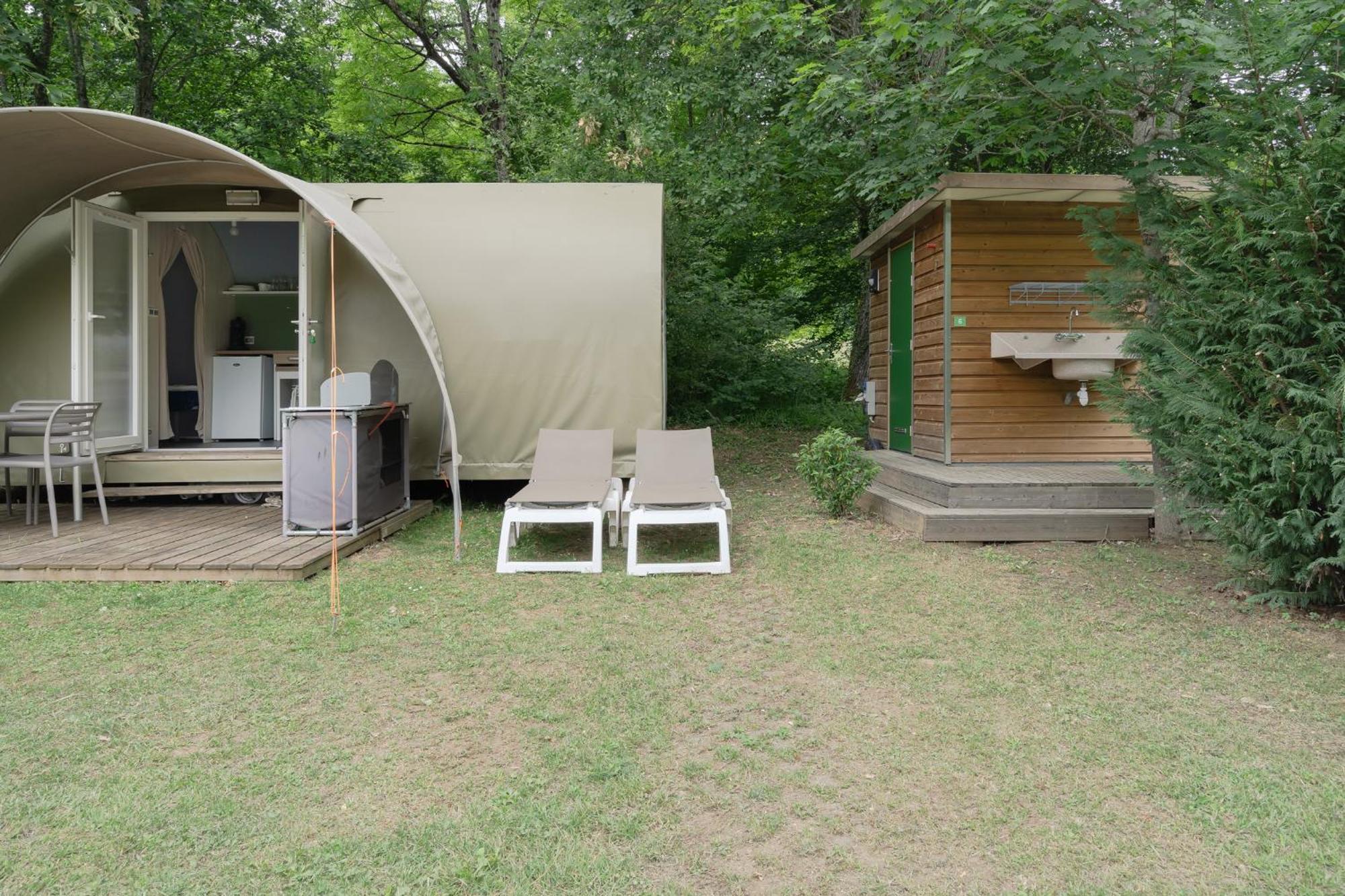 Camping Rcn Le Moulin De La Pique Belvès Exteriör bild