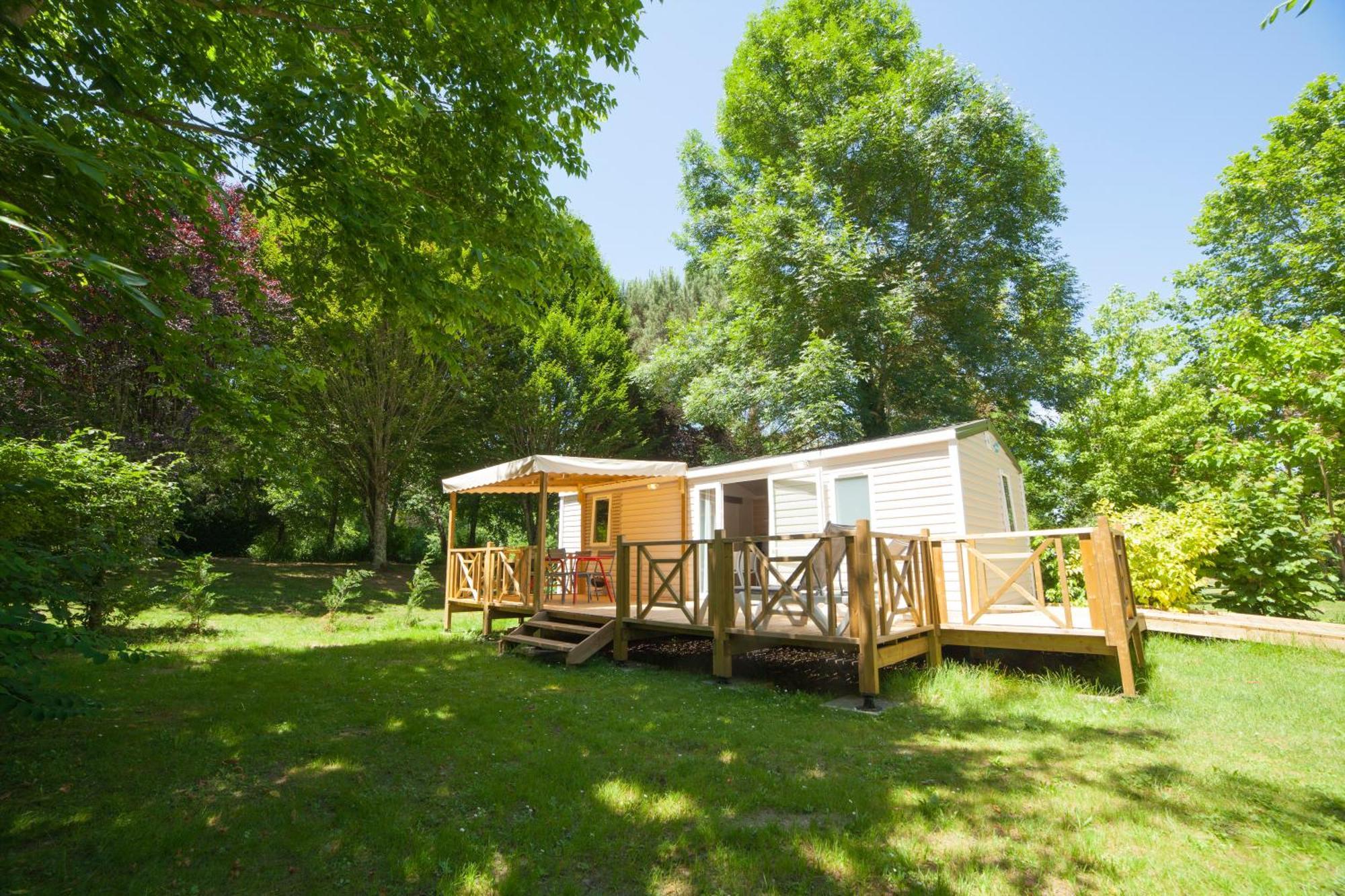 Camping Rcn Le Moulin De La Pique Belvès Exteriör bild