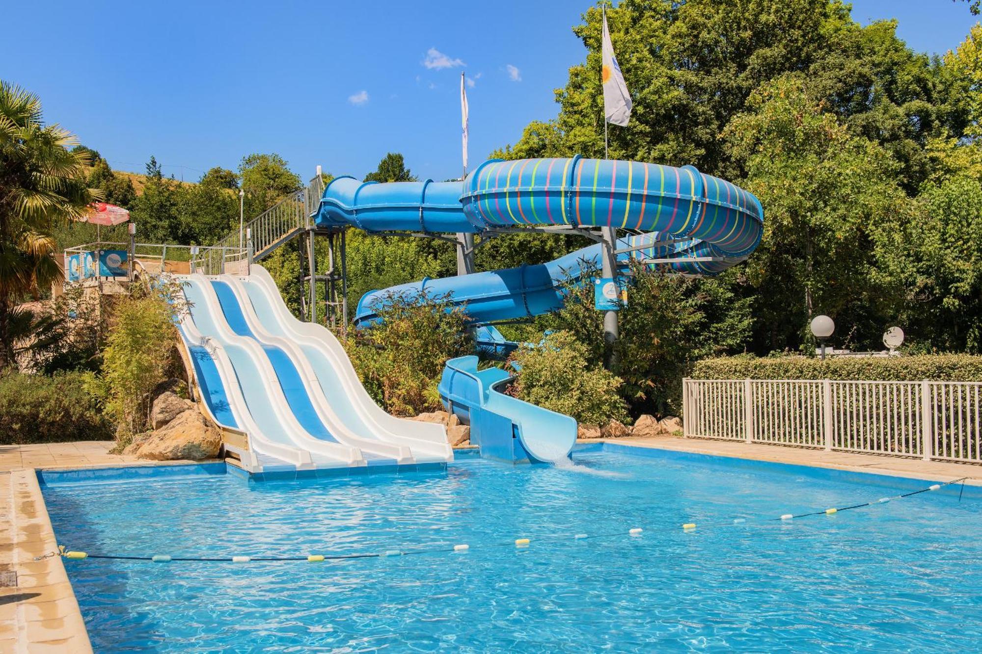 Camping Rcn Le Moulin De La Pique Belvès Exteriör bild